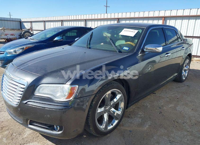 Photo 2 of 2013 Chrysler 300c (VIN 2C3CCAET7DH660734)