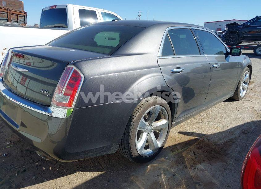 Photo 4 of 2013 Chrysler 300c (VIN 2C3CCAET7DH660734)
