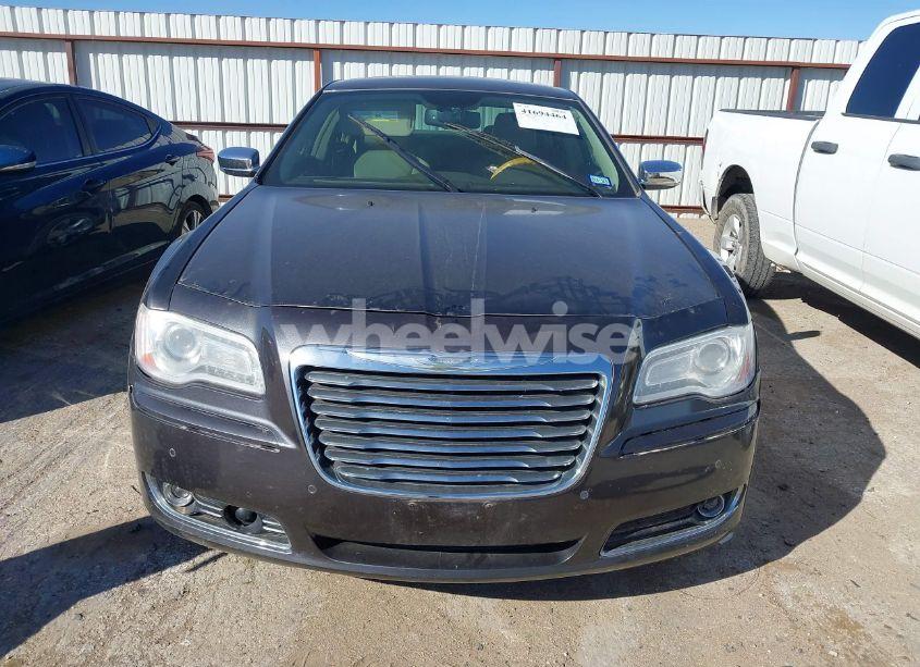 Photo 6 of 2013 Chrysler 300c (VIN 2C3CCAET7DH660734)