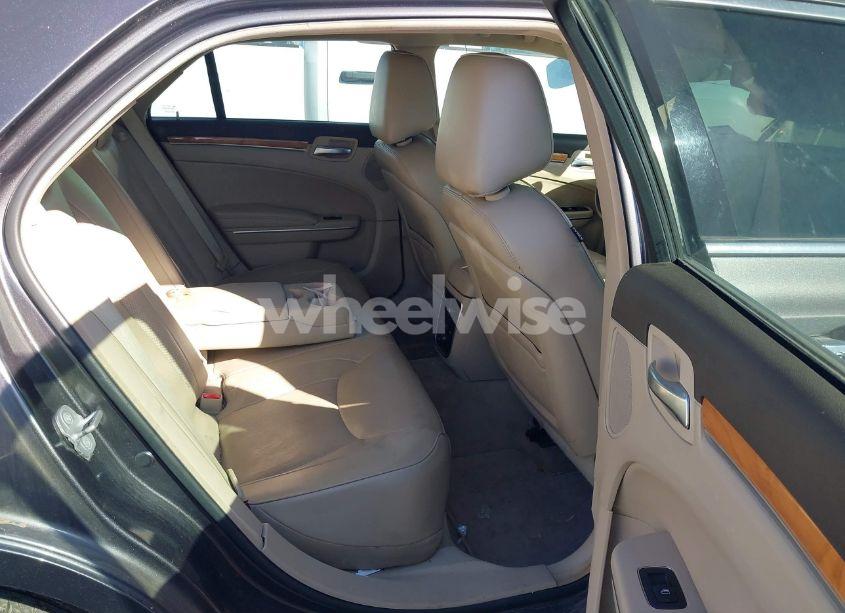 Photo 8 of 2013 Chrysler 300c (VIN 2C3CCAET7DH660734)