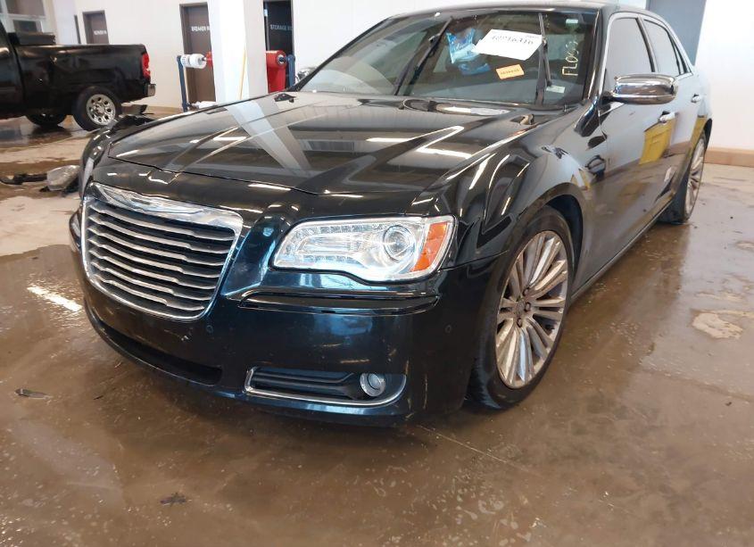 Photo 13 of 2013 Chrysler 300c (VIN 2C3CCAET7DH703002)
