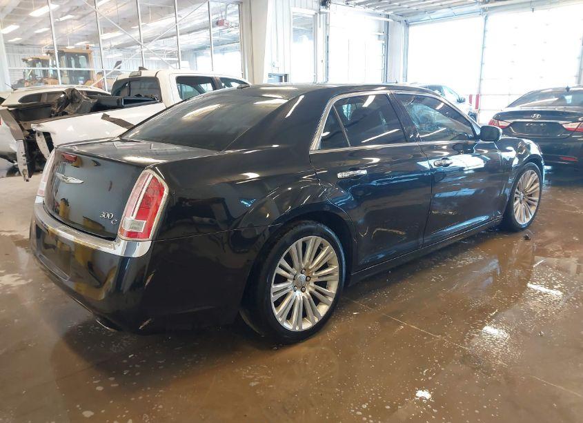 Photo 4 of 2013 Chrysler 300c (VIN 2C3CCAET7DH703002)