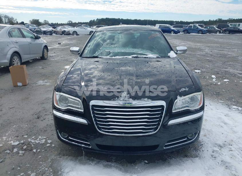 Photo 12 of 2013 Chrysler 300c (VIN 2C3CCAET8DH508056)