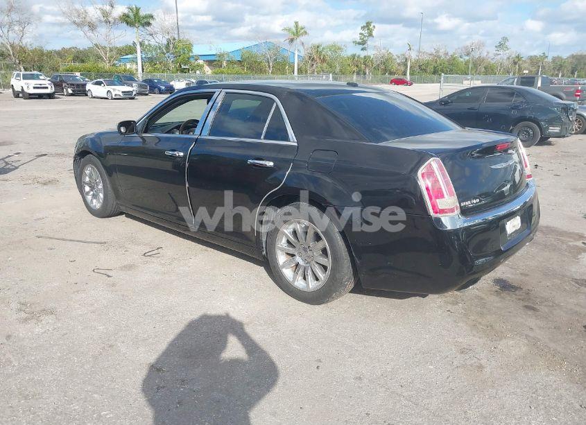 Photo 3 of 2013 Chrysler 300c (VIN 2C3CCAET8DH541381)