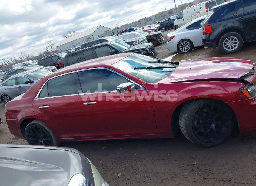 Photo 13 of 2013 Chrysler 300c (VIN 2C3CCAET8DH650097)