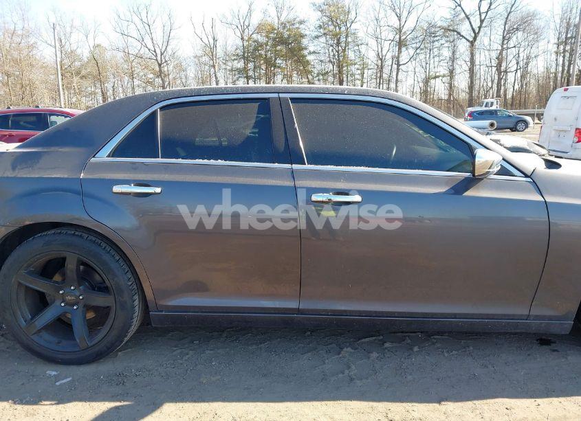 Photo 12 of 2013 Chrysler 300c (VIN 2C3CCAET8DH650245)