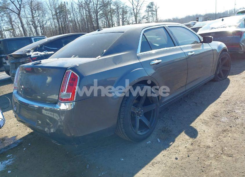 Photo 4 of 2013 Chrysler 300c (VIN 2C3CCAET8DH650245)