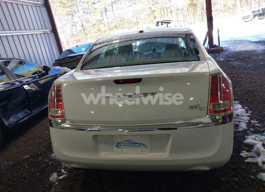 Photo 17 of 2013 Chrysler 300c (VIN 2C3CCAET9DH564412)