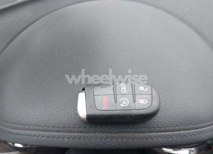 Photo 11 of 2012 Chrysler 300c N/A (VIN 2C3CCAETXCH232719)