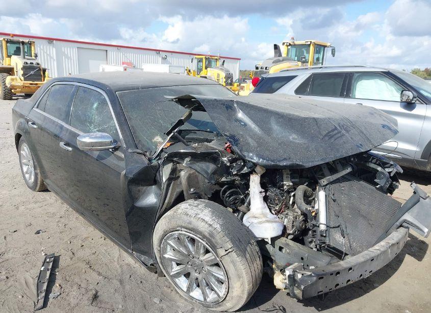 2013 Chrysler 300c (VIN 2C3CCAETXDH532505) main photo