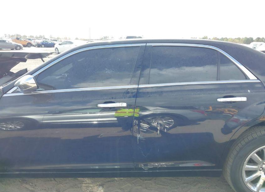 Photo 14 of 2013 Chrysler 300c (VIN 2C3CCAETXDH532505)