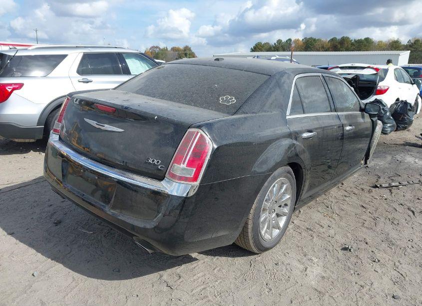 Photo 4 of 2013 Chrysler 300c (VIN 2C3CCAETXDH532505)