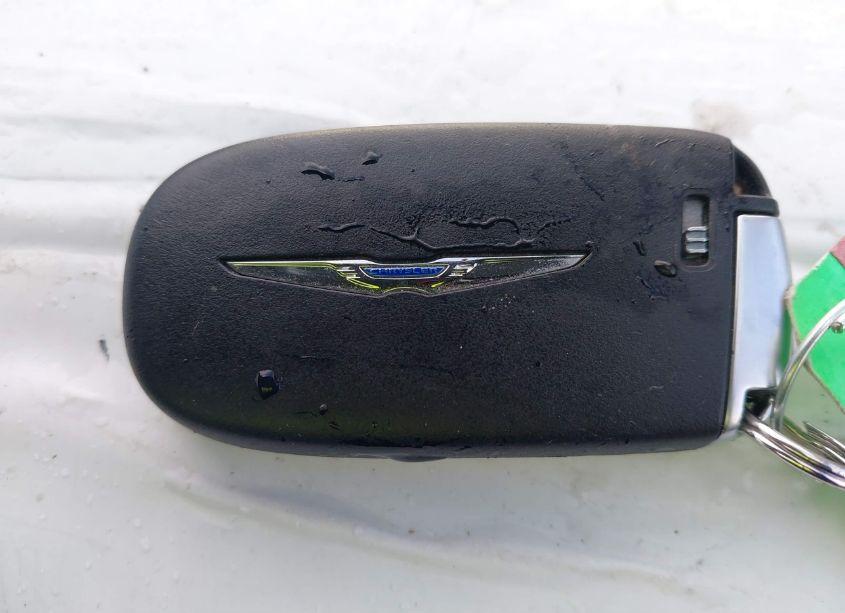 Photo 11 of 2014 Chrysler 300 SRT8 (VIN 2C3CCAFJ5EH206898)