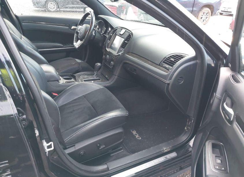 Photo 5 of 2014 Chrysler 300 SRT8 (VIN 2C3CCAFJ5EH206898)