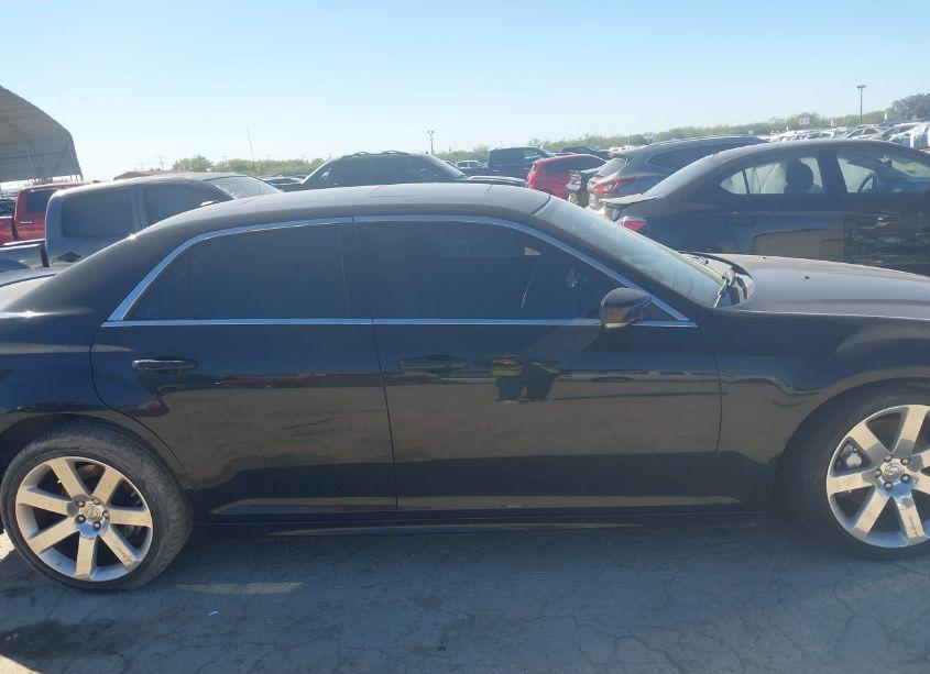 Photo 13 of 2012 Chrysler 300 SRT8 (VIN 2C3CCAFJ9CH800116)