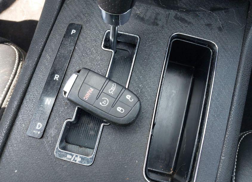 Photo 11 of 2014 Chrysler 300 SRT8 (VIN 2C3CCAFJXEH200336)