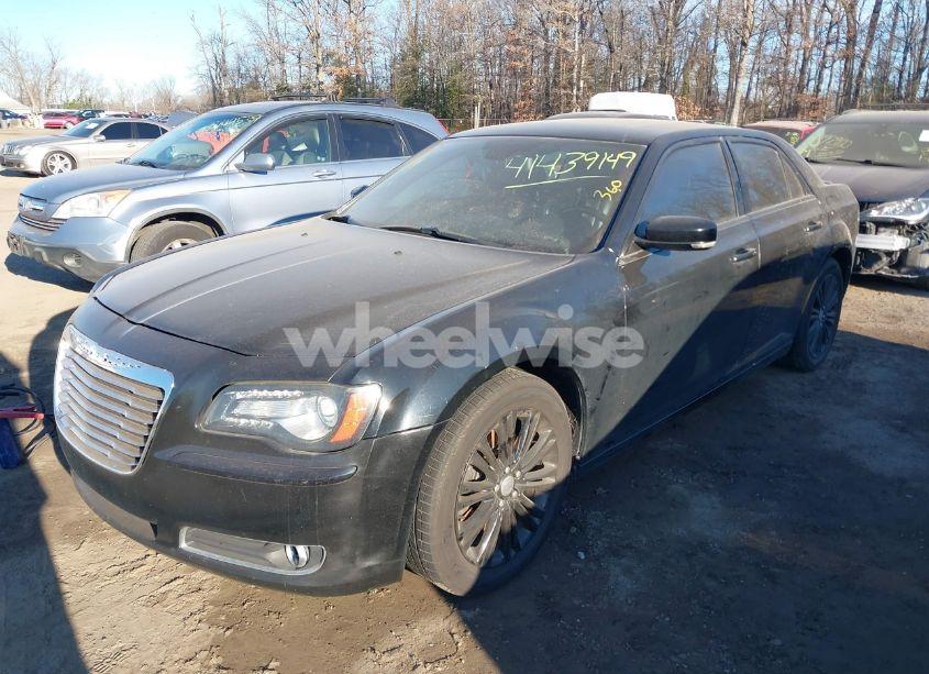 Photo 2 of 2012 Chrysler 300 S V6 (VIN 2C3CCAGG0CH141314)