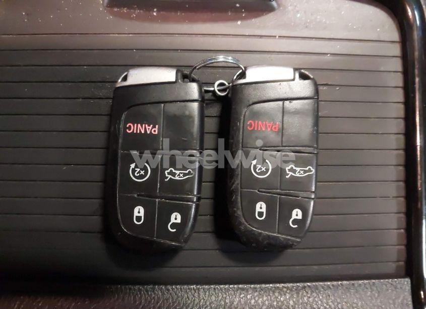 Photo 11 of 2014 Chrysler 300 300S (VIN 2C3CCAGG0EH179435)