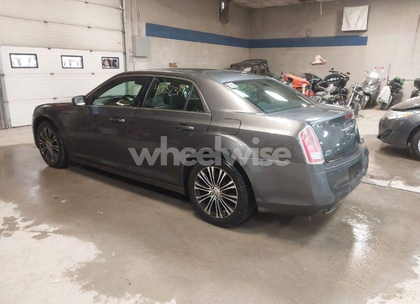 Photo 3 of 2014 Chrysler 300 300S (VIN 2C3CCAGG0EH179435)