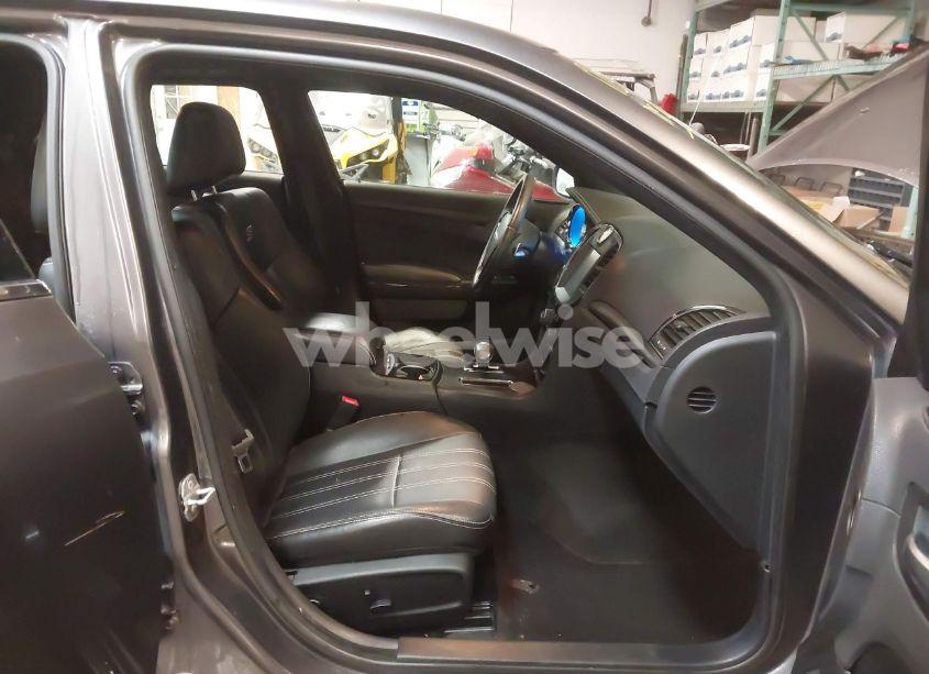 Photo 5 of 2014 Chrysler 300 300S (VIN 2C3CCAGG0EH179435)