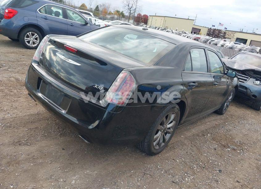 Photo 4 of 2014 Chrysler 300 300S (VIN 2C3CCAGG1EH323140)