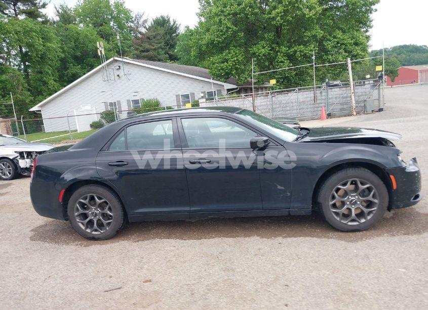 Photo 13 of 2015 Chrysler 300 300S (VIN 2C3CCAGG1FH923044)