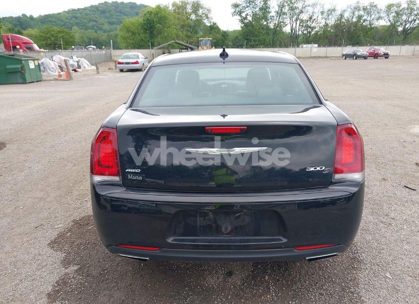 Photo 16 of 2015 Chrysler 300 300S (VIN 2C3CCAGG1FH923044)