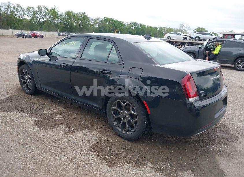 Photo 3 of 2015 Chrysler 300 300S (VIN 2C3CCAGG1FH923044)