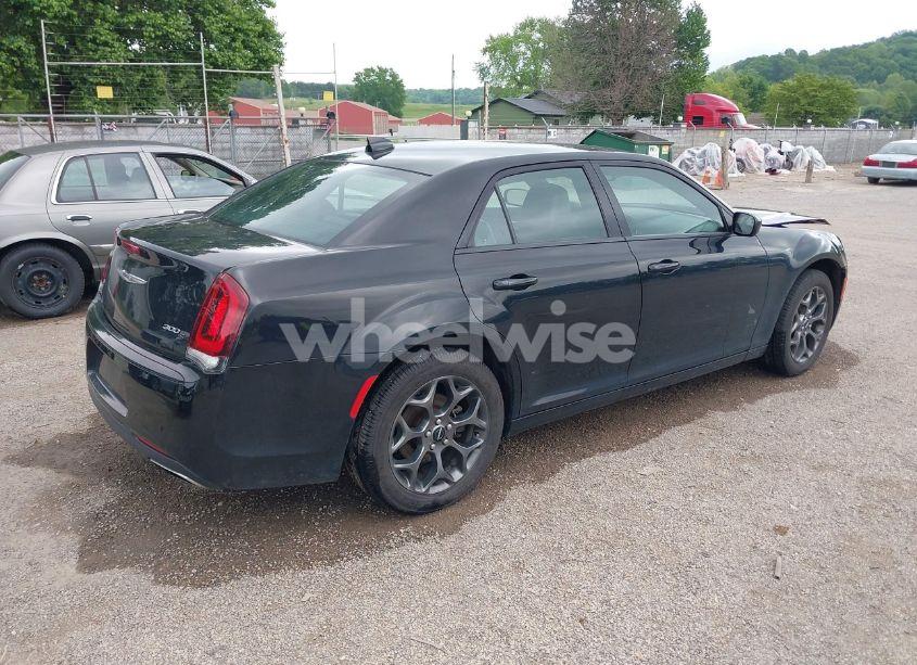 Photo 4 of 2015 Chrysler 300 300S (VIN 2C3CCAGG1FH923044)