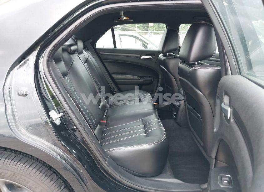 Photo 8 of 2015 Chrysler 300 300S (VIN 2C3CCAGG1FH923044)