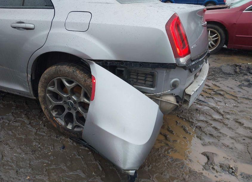 Photo 12 of 2016 Chrysler 300 300S (VIN 2C3CCAGG1GH142218)