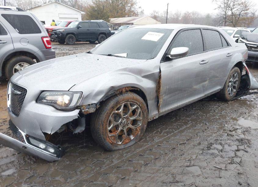 Photo 2 of 2016 Chrysler 300 300S (VIN 2C3CCAGG1GH142218)