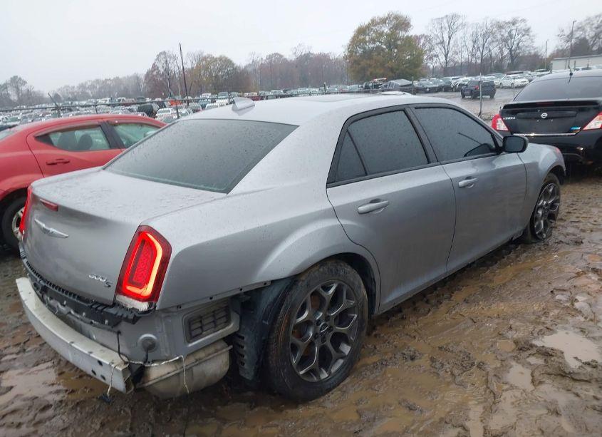 Photo 4 of 2016 Chrysler 300 300S (VIN 2C3CCAGG1GH142218)