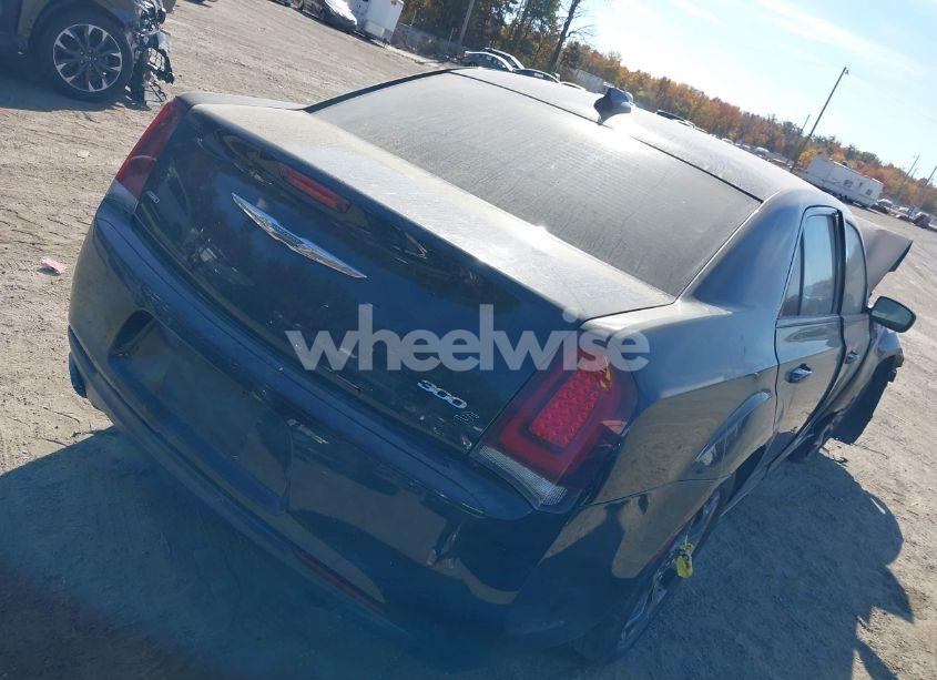 Photo 4 of 2016 Chrysler 300 300S (VIN 2C3CCAGG1GH152537)