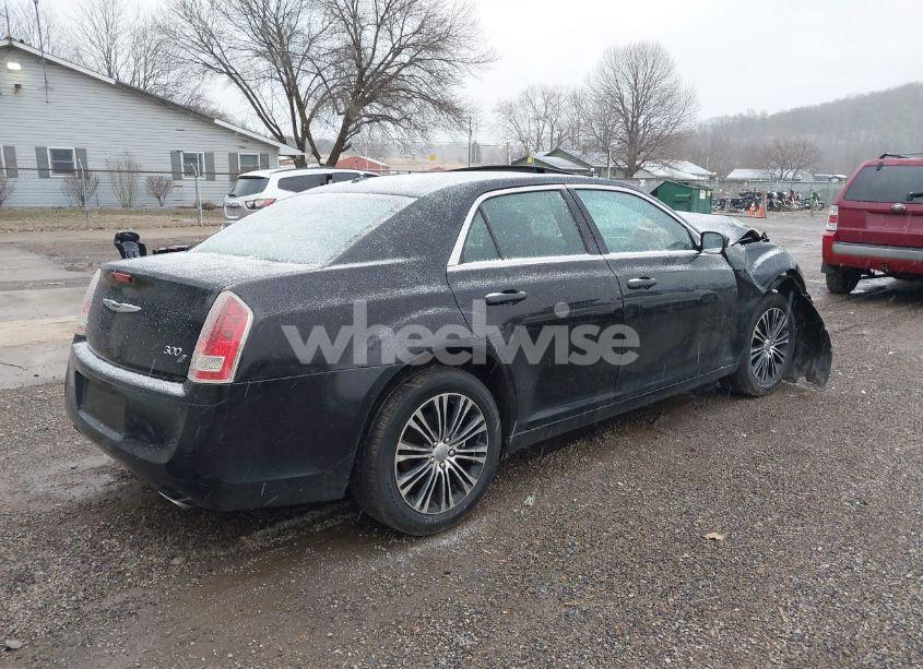 Photo 4 of 2013 Chrysler 300 300S (VIN 2C3CCAGG2DH659829)