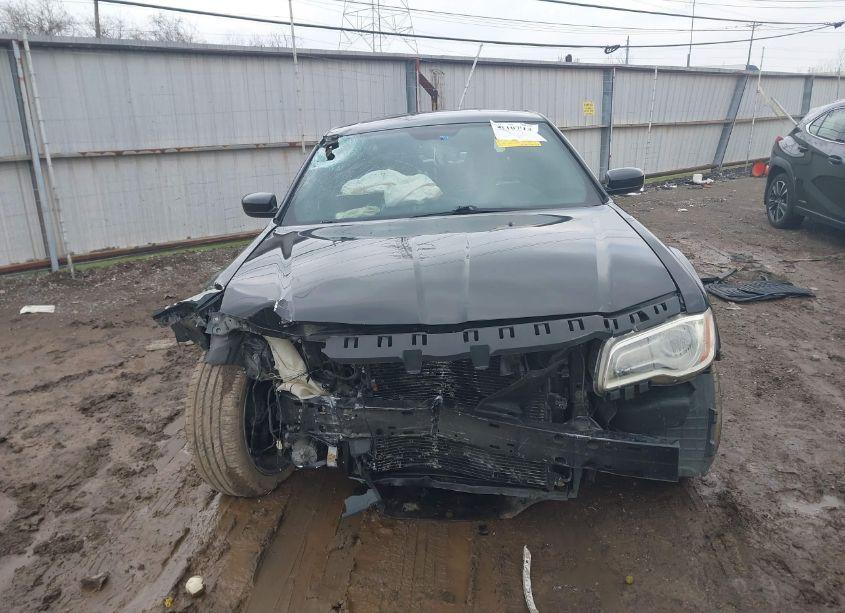 Photo 12 of 2014 Chrysler 300 300S (VIN 2C3CCAGG2EH222561)