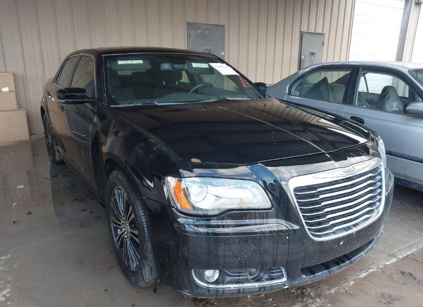 2012 Chrysler 300 S V6 (VIN 2C3CCAGG3CH133191) main photo