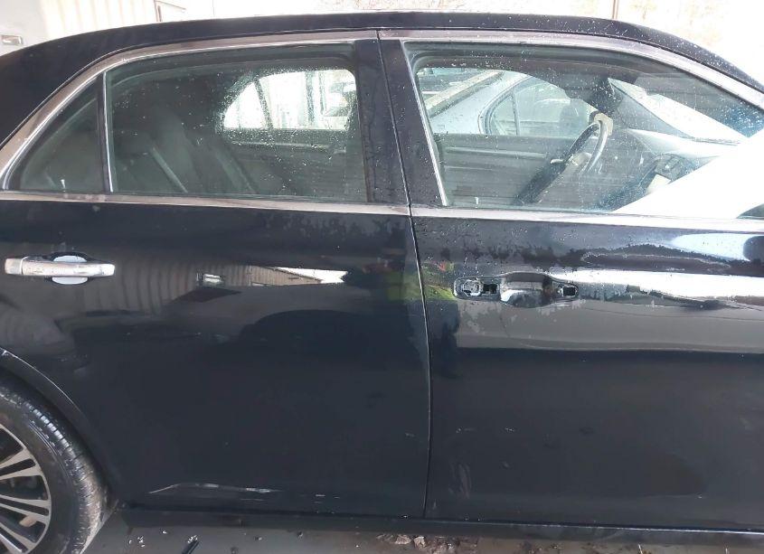 Photo 13 of 2012 Chrysler 300 S V6 (VIN 2C3CCAGG3CH133191)