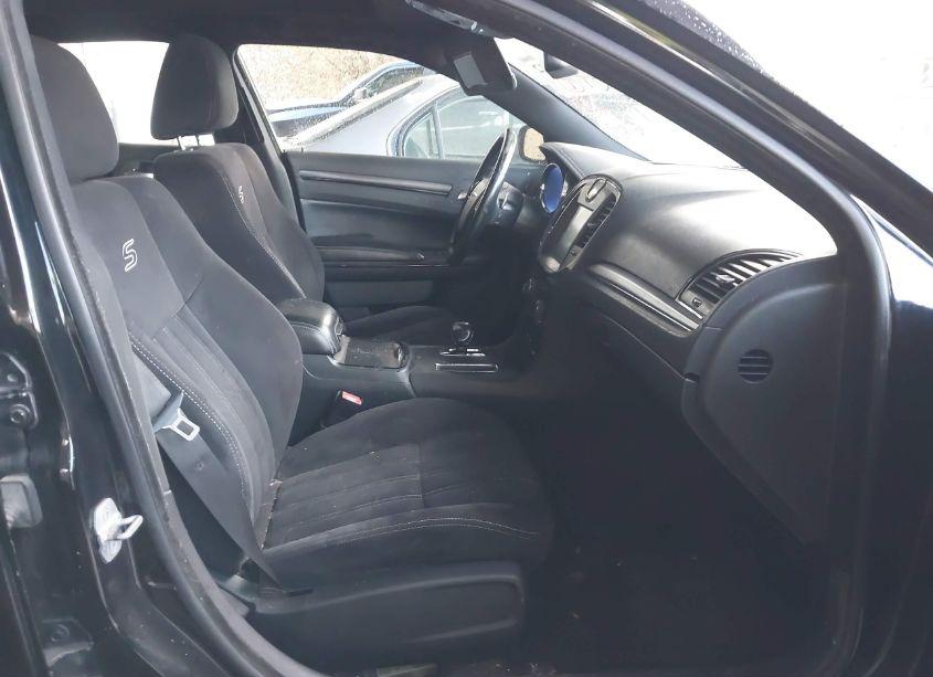 Photo 5 of 2012 Chrysler 300 S V6 (VIN 2C3CCAGG3CH133191)