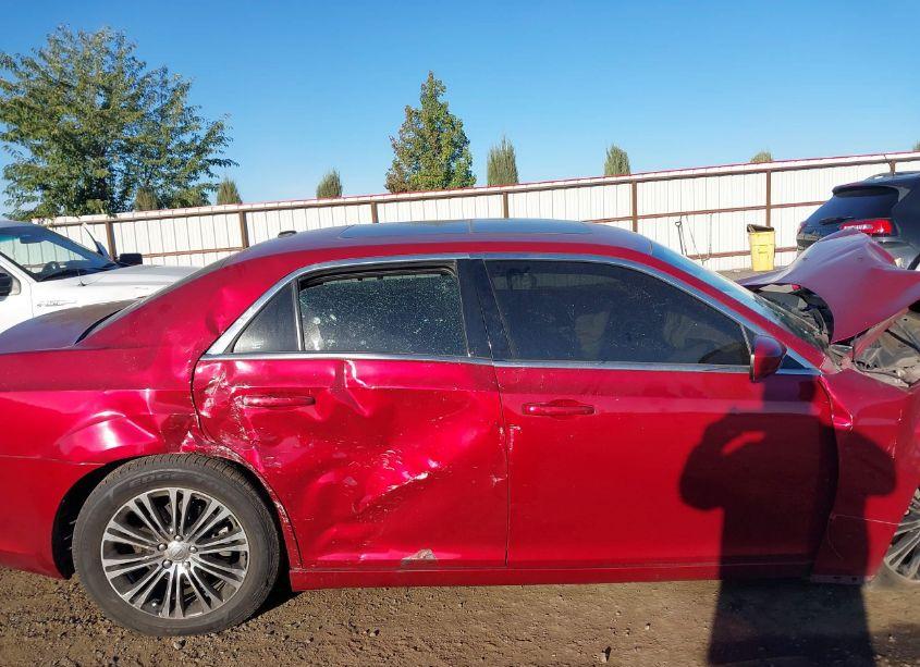 Photo 14 of 2014 Chrysler 300 300S (VIN 2C3CCAGG3EH143223)