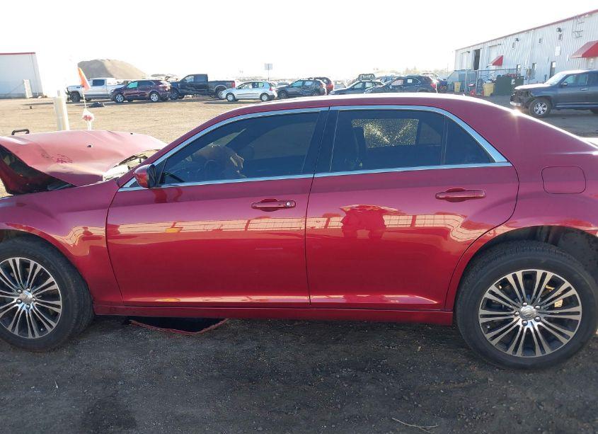 Photo 15 of 2014 Chrysler 300 300S (VIN 2C3CCAGG3EH143223)