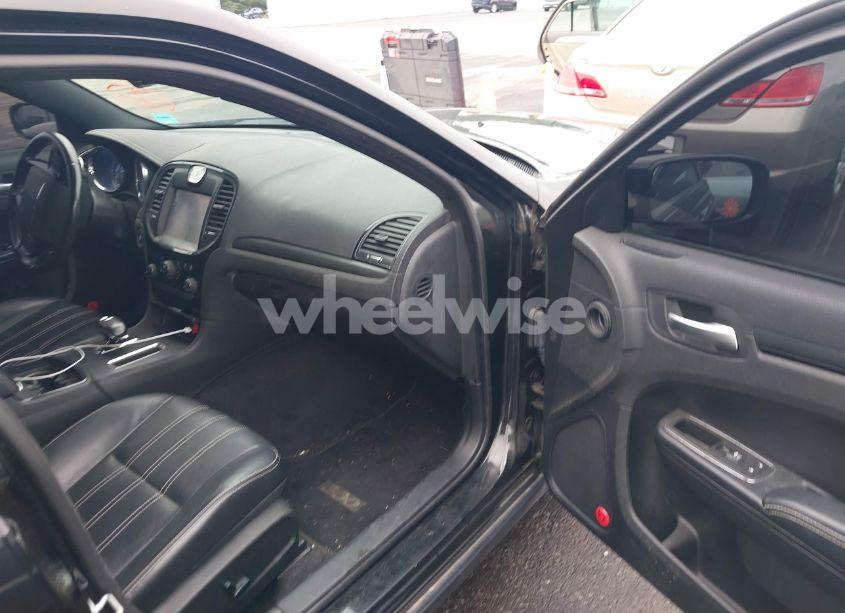 Photo 5 of 2014 Chrysler 300 300S (VIN 2C3CCAGG3EH311832)