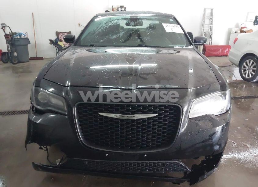 Photo 12 of 2015 Chrysler 300 300S (VIN 2C3CCAGG3FH787418)