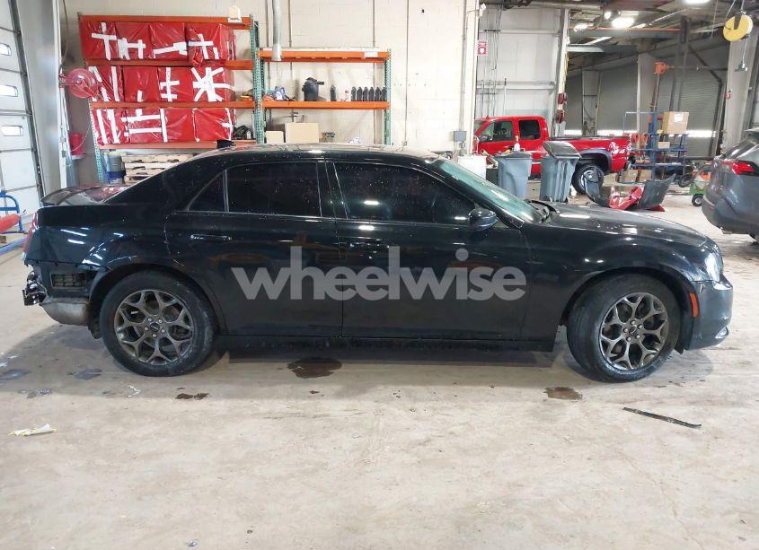 Photo 14 of 2016 Chrysler 300 300S (VIN 2C3CCAGG3GH142379)
