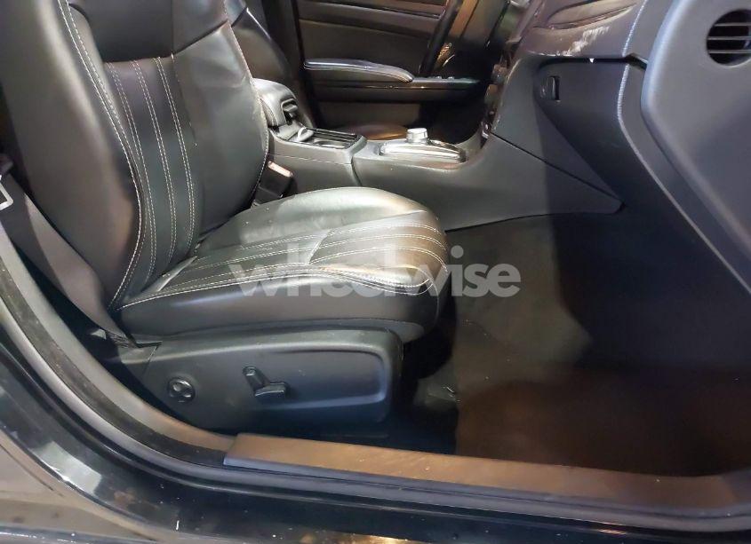 Photo 5 of 2016 Chrysler 300 300S (VIN 2C3CCAGG3GH142379)