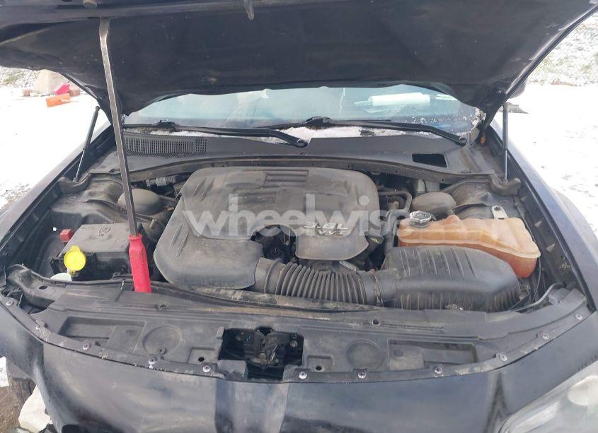 Photo 10 of 2016 Chrysler 300 300S (VIN 2C3CCAGG3GH253305)