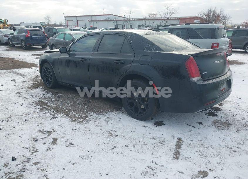 Photo 3 of 2016 Chrysler 300 300S (VIN 2C3CCAGG3GH253305)