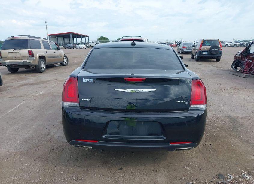 Photo 15 of 2019 Chrysler 300 S (VIN 2C3CCAGG3KH635214)