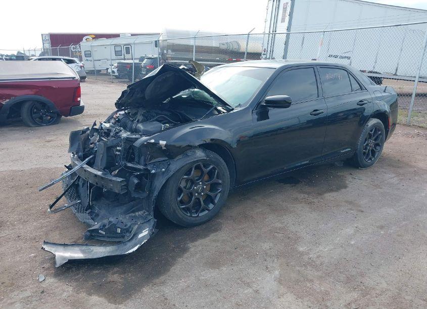 Photo 2 of 2019 Chrysler 300 S (VIN 2C3CCAGG3KH635214)