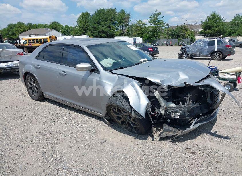 2015 Chrysler 300 300S (VIN 2C3CCAGG4FH787184) main photo